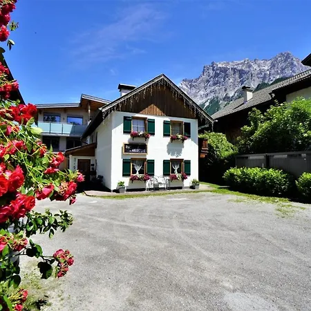 Am Martinsplatz アパート