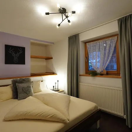 Am Martinsplatz エールヴァルト