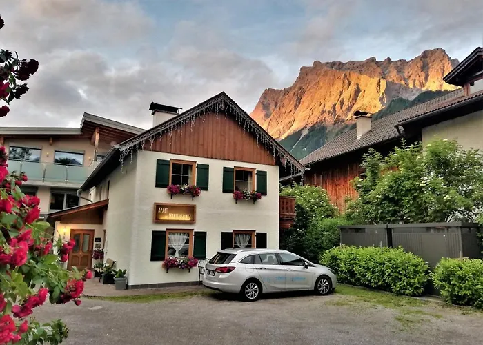 Am Martinsplatz * Ehrwald